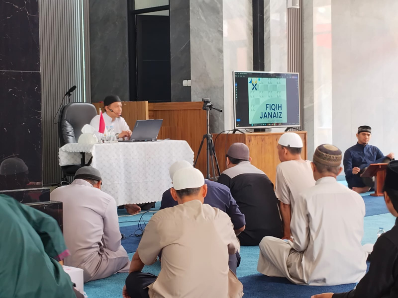 Gelar Dauroh Janaiz, Al Qomroh Peduli Bekali Jama'ah dengan Fikih dan Praktik Pengurusan Jenazah Sesuai Sunnah
