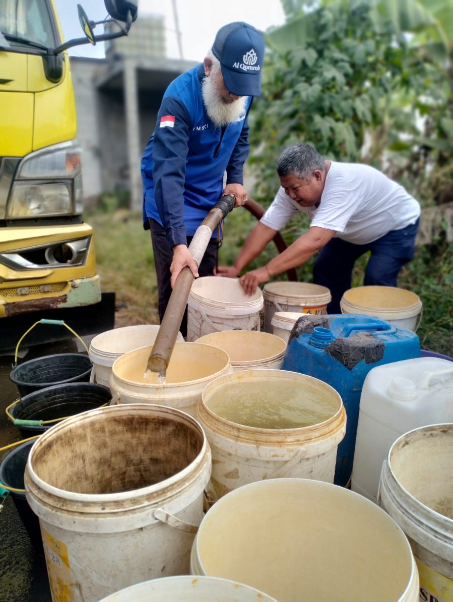 2 Agu - 1 Tangki Air ±8.300 Liter. Kp. Cisaat. Desa Sukamaju