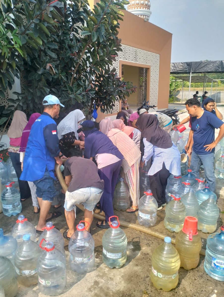 5 Agu - 4 Tangki Air ±33.200 Liter. Perum SukmaIndah. Desa Sukamaju