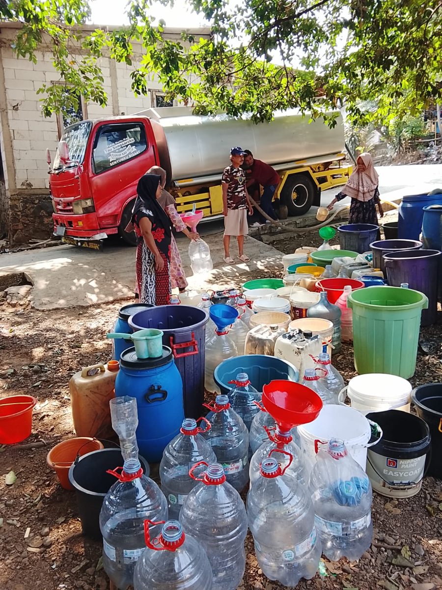 15 Sept - 2 Tangki Air ±16.600 Liter. Kp. Mengker. Desa Sirnagalih